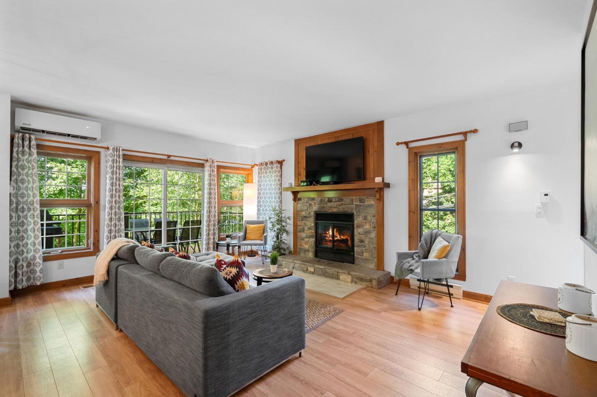 Les Falaises Tremblant - Ski Inout Condo W2Bdrs Мон-Трамблан Экстерьер фото