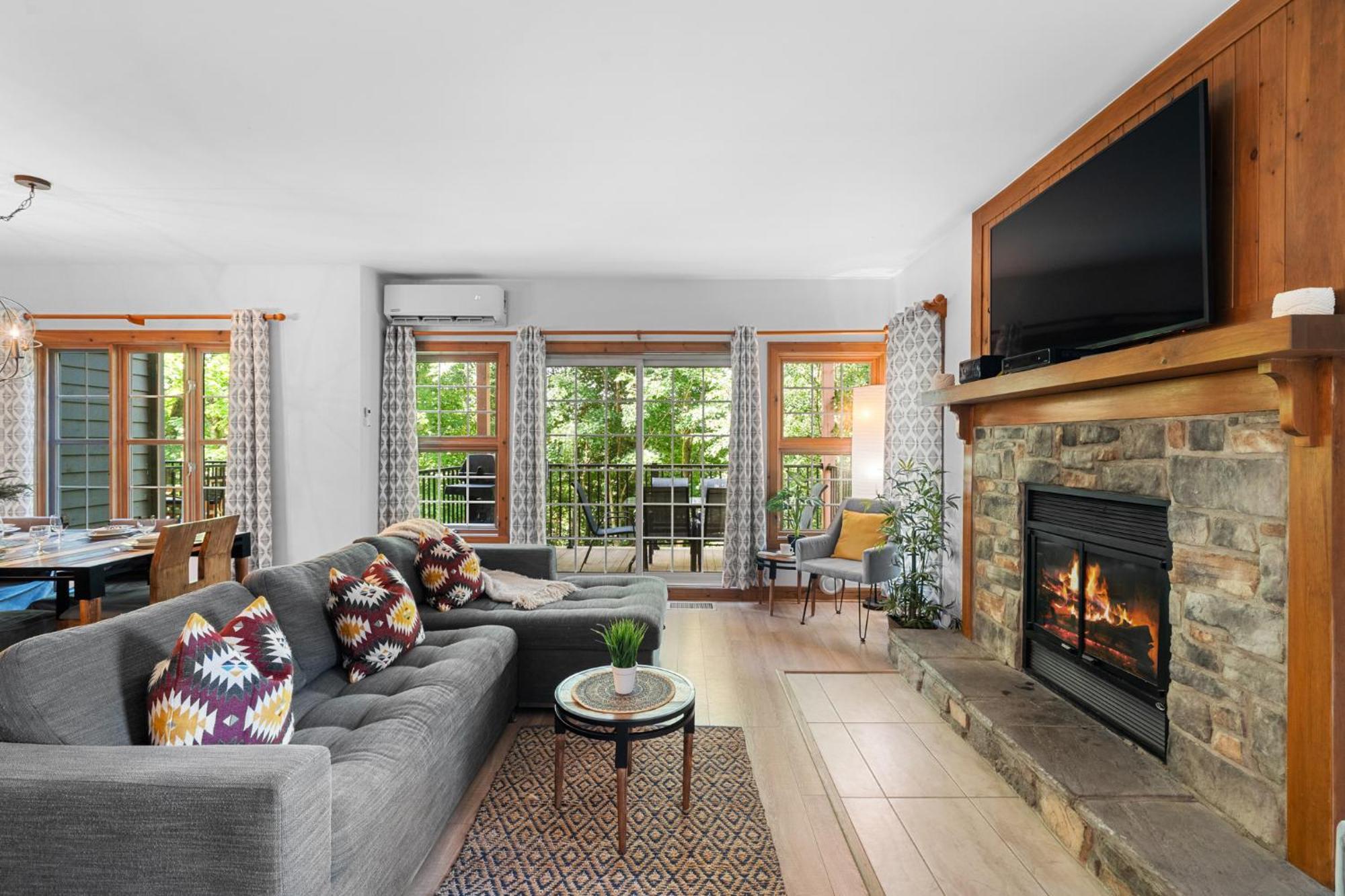 Les Falaises Tremblant - Ski Inout Condo W2Bdrs Мон-Трамблан Экстерьер фото